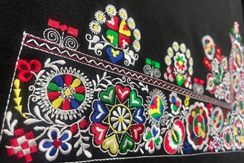 Kyjovská zástěra Lenka 4000,-Kč  detail